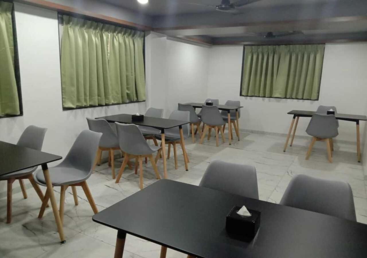 Sharman Suites 浦那 外观 照片